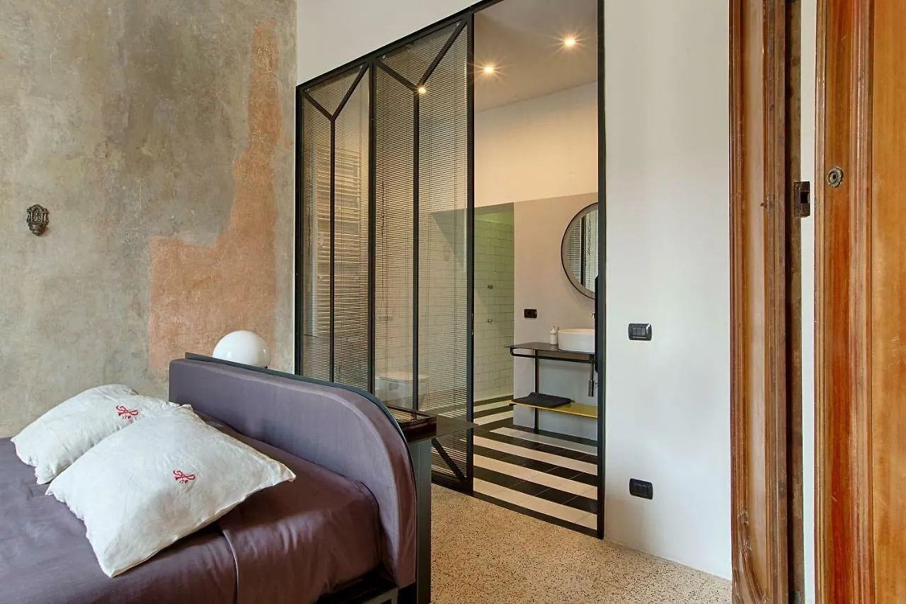 Guest house Tutt 'E Sant Luxury Rooms Naples